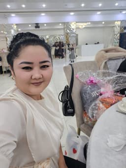 Индира Профиль